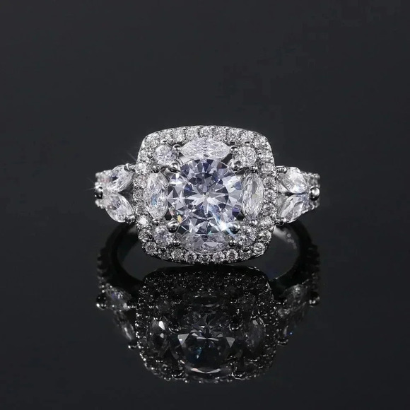 ▶SHINY ROUND CZ SQUARE 925 STERLING SILVER LUXURY WEDDING RINGS FOR WOMEN, L053 - Picture 1 of 7